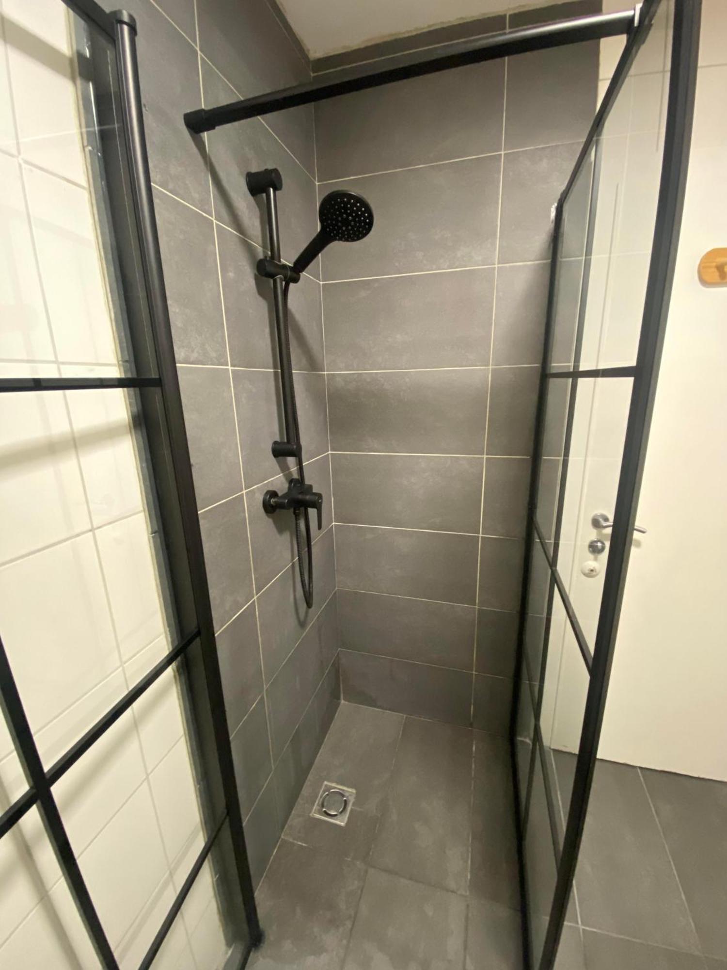 Moderne Wohnung Naehe Hauptbahnhof 林茨 外观 照片